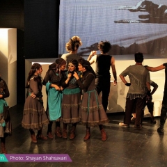 Dar-Barandaz_Shayan-Shahsavari_Theatre_Navaak-21